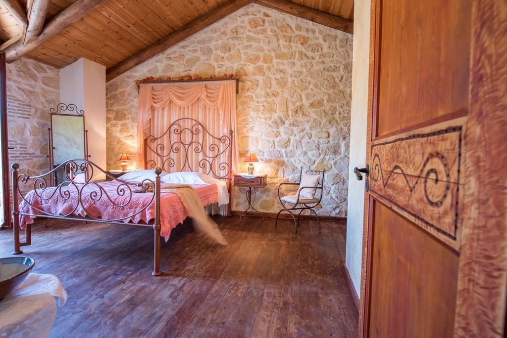 Ktima Kourou Guest House Plános Rom bilde