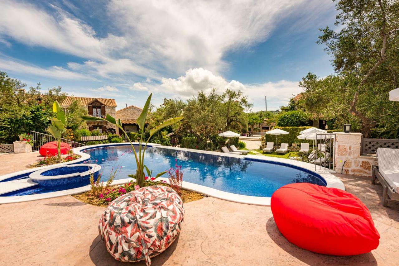 Ktima Kourou Guest House Plános Eksteriør bilde